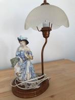 Antieke Lamp met Porseleinen Dame Beeldje - Sfeervol Licht, Ophalen