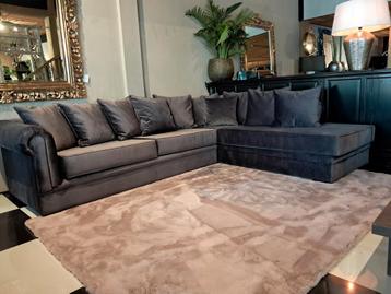 Lounge bank van €3595 voor €2579 beschikbaar voor biedingen