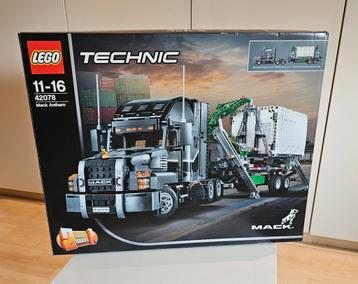 42078 LEGO Mack Anthem beschikbaar voor biedingen