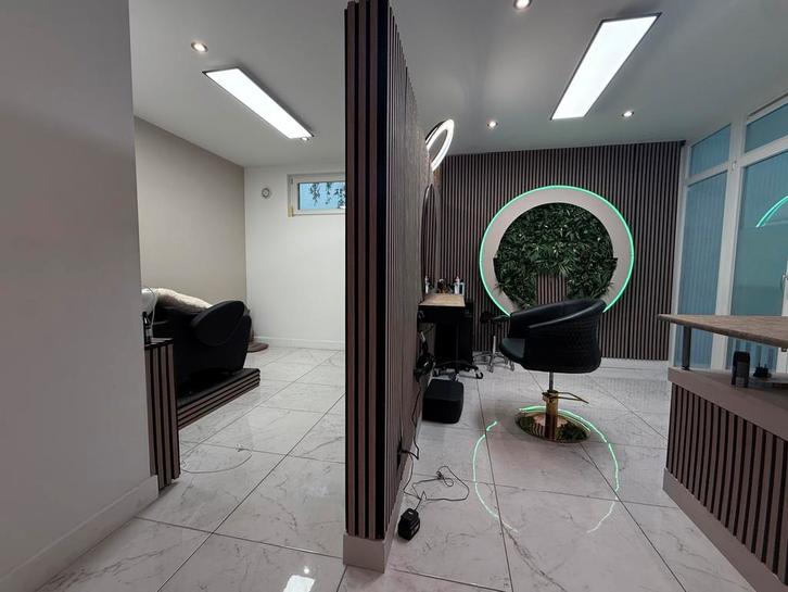 Salon ter overname in het Bilderdijkstraat, Huizen en Kamers, Kamers te huur, 35 tot 50 m²