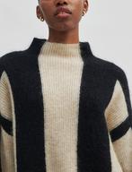 Second Female Mohair Trui - Maat s, Kleding | Dames, Second Female, Beige, Ophalen of Verzenden, Zo goed als nieuw