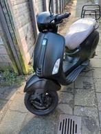 Vespa primavera  2014 opnieuw gespoten, Ophalen of Verzenden, Zo goed als nieuw, Benzine, Vespa