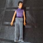 Man poppenhuis figuur vintage gestreepte broek met paars shi, Verzamelen, Poppenhuizen en Toebehoren, Ophalen of Verzenden, Popje