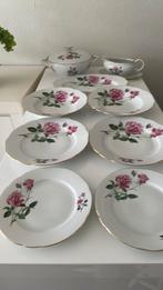 Servies 2 pers.porselein gouden rand met bloemen, Antiek en Kunst, Ophalen of Verzenden