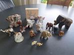 Set van 15 olifantjes van diverse materialen, Verzamelen, Beelden en Beeldjes, Ophalen of Verzenden, Gebruikt, Dier