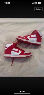 Nike dunk high, Kleding | Dames, Schoenen, Nike, Ophalen of Verzenden, Zo goed als nieuw, Sneakers of Gympen