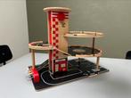 Hape houten garage, Kinderen en Baby's, Speelgoed | Houten speelgoed, Ophalen, Gebruikt, Overige typen
