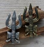 Trishula Hanger - Hindu - Hindoeïsme - Shiva, Overige materialen, Overige kleuren, Verzenden, Info@toas.nl
