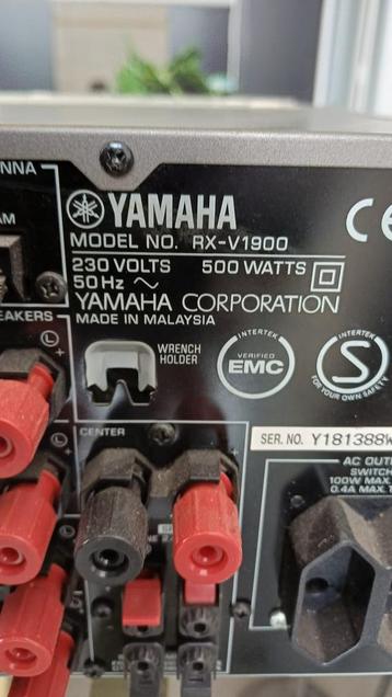 Yamaha RX-V1900 Receiver beschikbaar voor biedingen