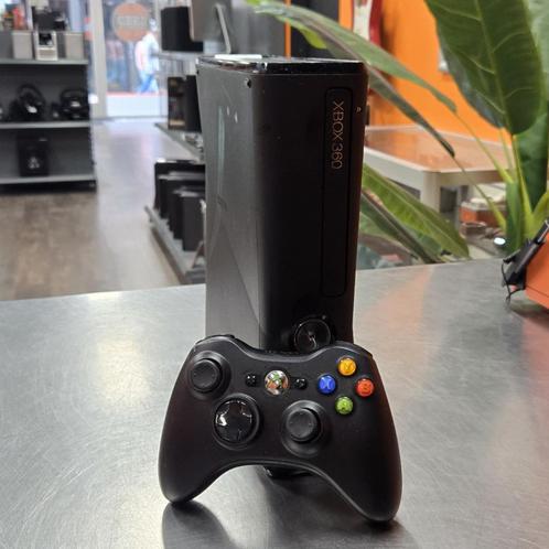 Xbox 360 Slim 80GB Zwart inclusief Controller, Spelcomputers en Games, Spelcomputers | Xbox 360, Zo goed als nieuw
