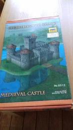 Schaalmodel van middeleeuws kasteel, Zvezda 8512, 1:72, Hobby en Vrije tijd, Modelbouw | Figuren en Diorama's, Ophalen of Verzenden