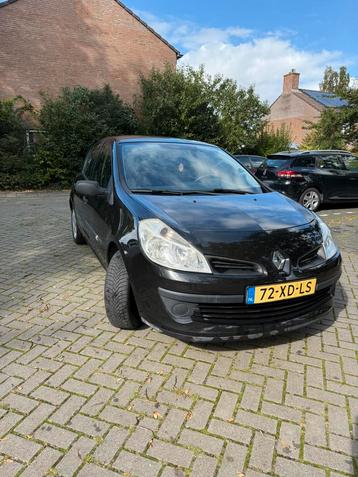 Renault Clio 1.4 16V 72KW 5-DRS E4 2007 Zwart beschikbaar voor biedingen