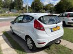 Ford Fiesta 1.4 Trend|AUTOMAAT|CRUISE|PDC|AIRCO, Euro 5, 15 km/l, 4 cilinders, Wit