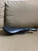 Fabric scoop pro team shallow zadel met carbon rail, Fietsen en Brommers, Fietsonderdelen, Ophalen of Verzenden, Zo goed als nieuw