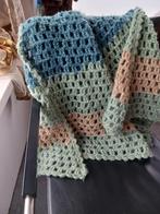 Gehaakte zachte omslagdoek, nieuw, Kleding | Dames, Mutsen, Sjaals en Handschoenen, Maat 46/48 (XL) of groter, Nieuw, Ophalen of Verzenden