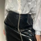 Blinkende Lak Rok met Rits maat M, Kleding | Dames, Rokken, Verzenden, Zo goed als nieuw, Zwart, Boven de knie