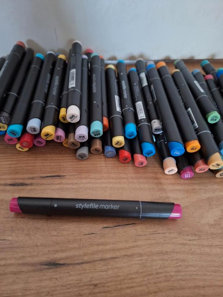 Stylefile Markers - Complete Set!, Hobby en Vrije tijd, Tekenen, Zo goed als nieuw, Potlood of Stift, Ophalen of Verzenden