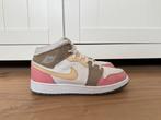 Jordan mid 1 sneakers maat 38,5., Kleding | Dames, Schoenen, Nike Air Jordan, Wit, Ophalen of Verzenden, Sneakers of Gympen