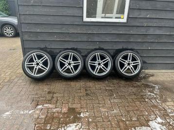 AMG velgen 19 inch met Pirelli run flat banden beschikbaar voor biedingen
