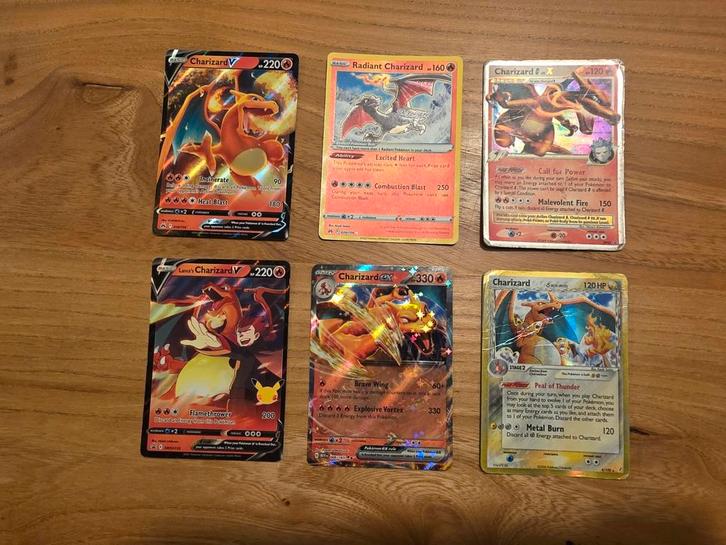 Charizard pokemon kaarten verzameling, Hobby en Vrije tijd, Verzamelkaartspellen | Pokémon, Meerdere kaarten, Ophalen of Verzenden