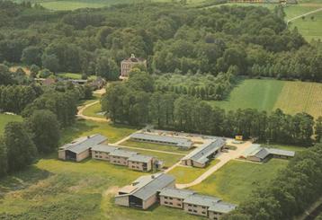 LAAG ZUTHEM Vormingscentrum Den Alerdinck Luchtfoto  beschikbaar voor biedingen