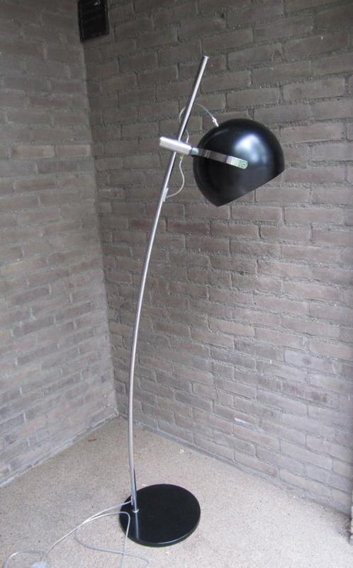 Design staande lamp Vloerlamp  Hala Zeist 696 jaren '90, Huis en Inrichting, Lampen | Vloerlampen, Gebruikt, 150 tot 200 cm, Ophalen