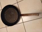 antieke zware stalen pan 32 cm op gas, Huis en Inrichting, Ophalen of Verzenden, Gebruikt, Overige materialen, Koekenpan of Braadpan