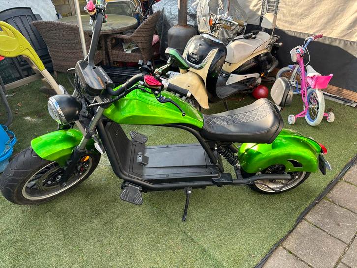 Echopper Groene Elektrische Scooter - Unieke Look!, Fietsen en Brommers, Brommers | Overige merken, Zo goed als nieuw, Ophalen