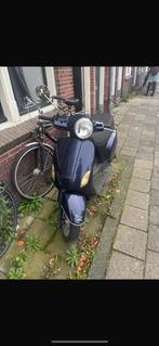 Bromfiets - Project of onderdelen scooter, Fietsen en Brommers, Snorfietsen en Snorscooters, Gebruikt, Benzine, Ophalen, Overige merken