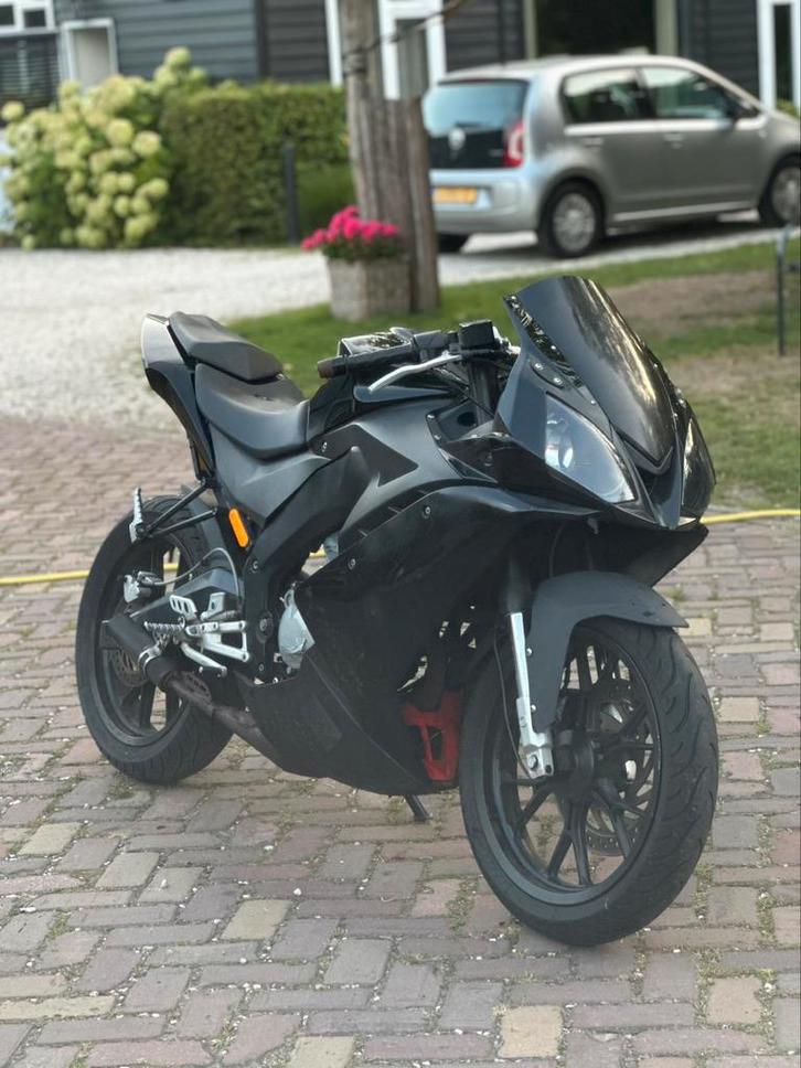 Derbi gpr 50 racing 77cc br, Fietsen en Brommers, Brommers | Derbi, Zo goed als nieuw, Maximaal 45 km/u, Ophalen