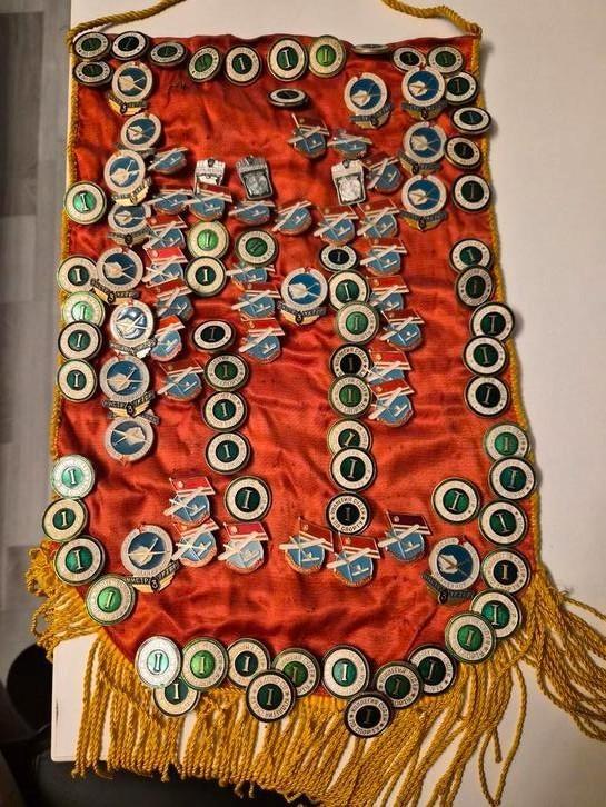 Sovjet badge dasaaf, Sport en Fitness, Volleybal, Zo goed als nieuw, Ophalen of Verzenden