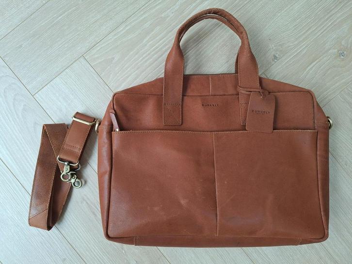 Burkely laptoptas leder 17 inch, Computers en Software, Laptoptassen, 17 inch of meer, Ophalen of Verzenden