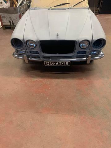 2 keer  serie 1 Daimler 4.2 en jaguar 2,8 beide 1970 beschikbaar voor biedingen