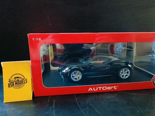 1:18 Alfa Romeo 4C zwart, Hobby en Vrije tijd, Modelauto's | 1:18, Zo goed als nieuw, Auto, Autoart, Ophalen of Verzenden