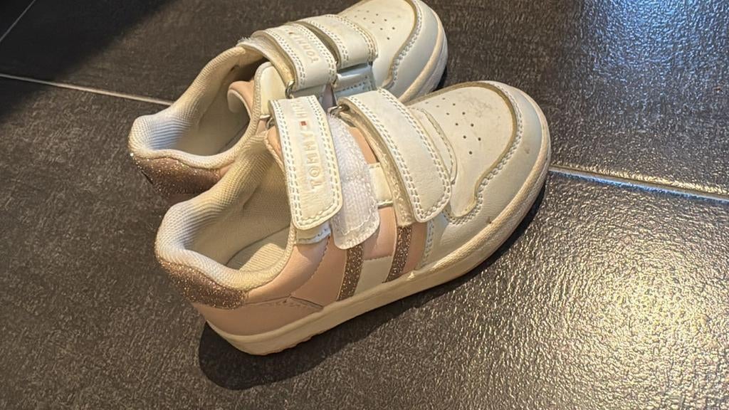 Tommy Hilfiger schoenen maat 25 - Zo goed als nieuw, Meisje, Schoenen, Ophalen of Verzenden, Tommy Hilfiger
