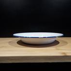 Emaille bord wit met blauwe rand No 1120, Antiek en Kunst, Antiek | Emaille, Ophalen of Verzenden