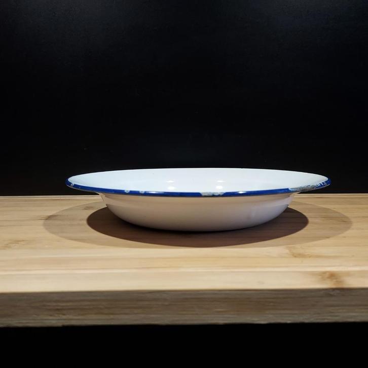 Emaille bord wit met blauwe rand No 1120, Antiek en Kunst, Antiek | Emaille, Ophalen of Verzenden
