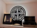 Stone Island officiële store lampen en badge, Huis en Inrichting, Nieuw, Ophalen of Verzenden