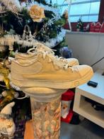 UGG Australia Evera Canvas size 40., Kleding | Dames, Schoenen, Verzenden, Zo goed als nieuw, Zwart, Sneakers of Gympen