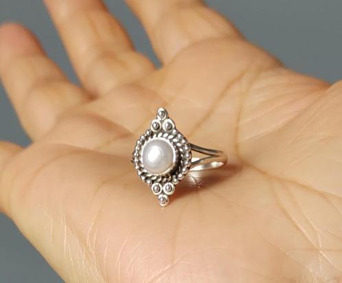 Zilveren ring met natuurlijke Parel steen zilver 925, Sieraden, Tassen en Uiterlijk, Ringen, Nieuw, Dame, Kleiner dan 17, Wit