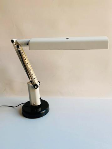 Fagerhults Sweden kunststof bureaulamp beschikbaar voor biedingen