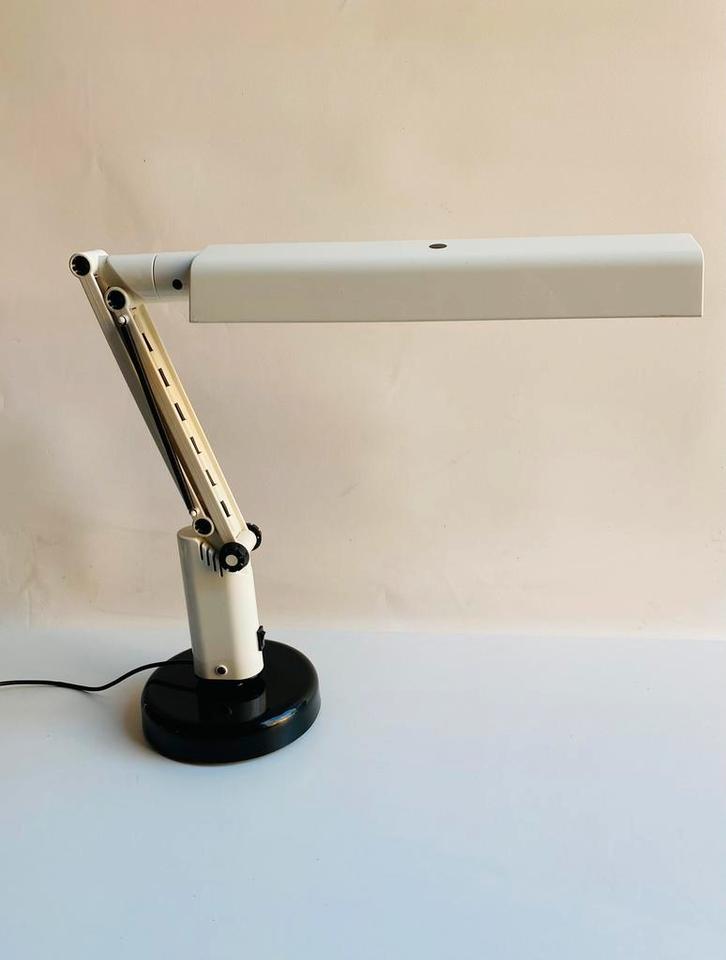 Fagerhults Sweden kunststof bureaulamp, Huis en Inrichting, Lampen | Tafellampen, Gebruikt, 50 tot 75 cm, Kunststof, Ophalen of Verzenden