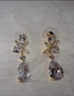 Swarovski look oorbellen feestdagen bling strass goud, Sieraden, Tassen en Uiterlijk, Oorbellen, Ophalen of Verzenden, Nieuw, Goud