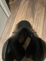 Dressuuur zadel 17 inch, Dieren en Toebehoren, Paarden en Pony's | Dekens en Dekjes, Ophalen, Zo goed als nieuw