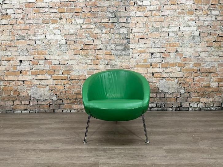 Artifort Hanna bij TheReSales, Huis en Inrichting, Fauteuils, Zo goed als nieuw, Leer, Metaal, 50 tot 75 cm, 75 tot 100 cm, Ophalen of Verzenden