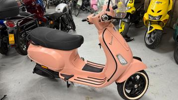 Vespa lx50 2takt snor 4111km beschikbaar voor biedingen