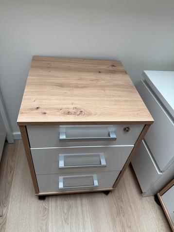 2x Bureau Ladekastjes Kwantum - Zo Goed Als Nieuw beschikbaar voor biedingen
