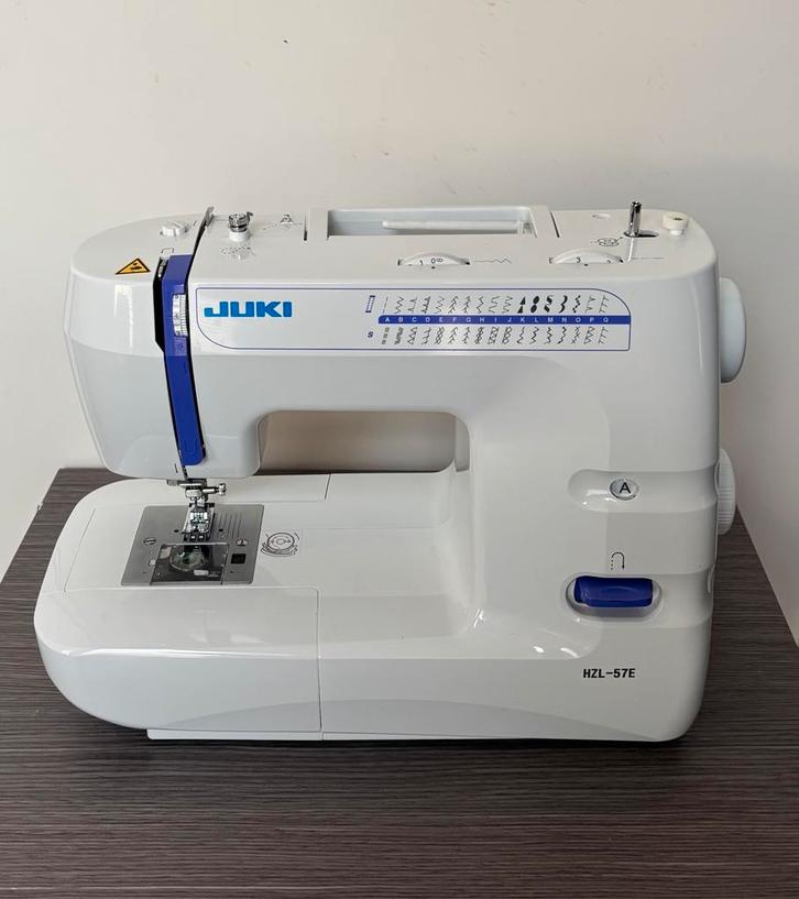 Juki HZL-57E naaimachine in nieuwstaat, Hobby en Vrije tijd, Naaimachines en Toebehoren, Nieuw, Naaimachine, Overige merken, Ophalen of Verzenden