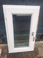 Kunststof raamkozijn, Doe-het-zelf en Verbouw, Kozijnen en Schuifpuien, Ophalen, Kunststof, Raamkozijn, Zo goed als nieuw