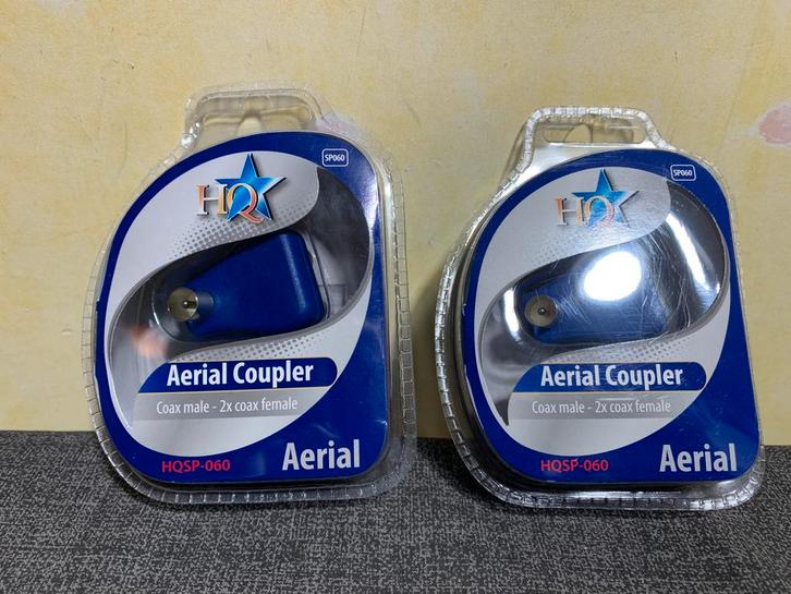 Nieuwe Coax mannelijk - 2x coax vrouwelijk koppelstuk, Audio, Tv en Foto, Audiokabels en Televisiekabels, Nieuw, Coaxiale kabel